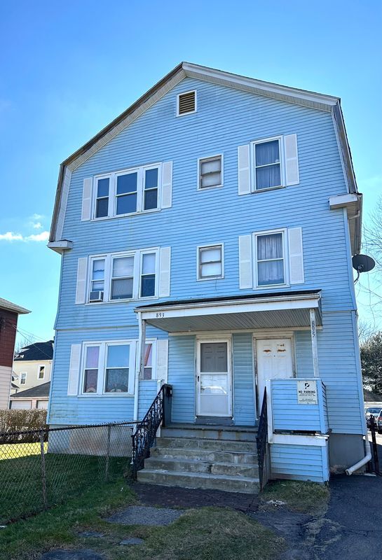 893 New Britain Ave, Hartford, CT 06106