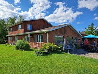 More details for N4241 Boy Scout Dr, Campbellsport, WI - Retail for Sale