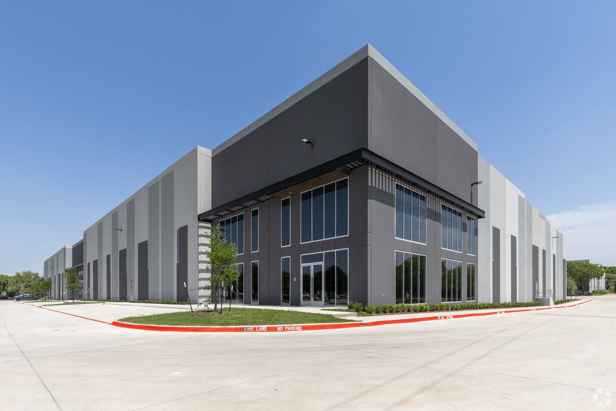 16675 Addison Rd, Addison, TX for sale Primary Photo- Image 1 of 1