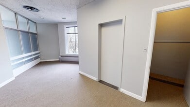 135 Park Ave, Barrington, IL for lease Building Photo- Image 2 of 11