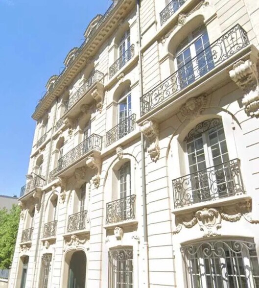 36 Rue De Naples, Paris for lease - Building Photo - Image 2 of 15