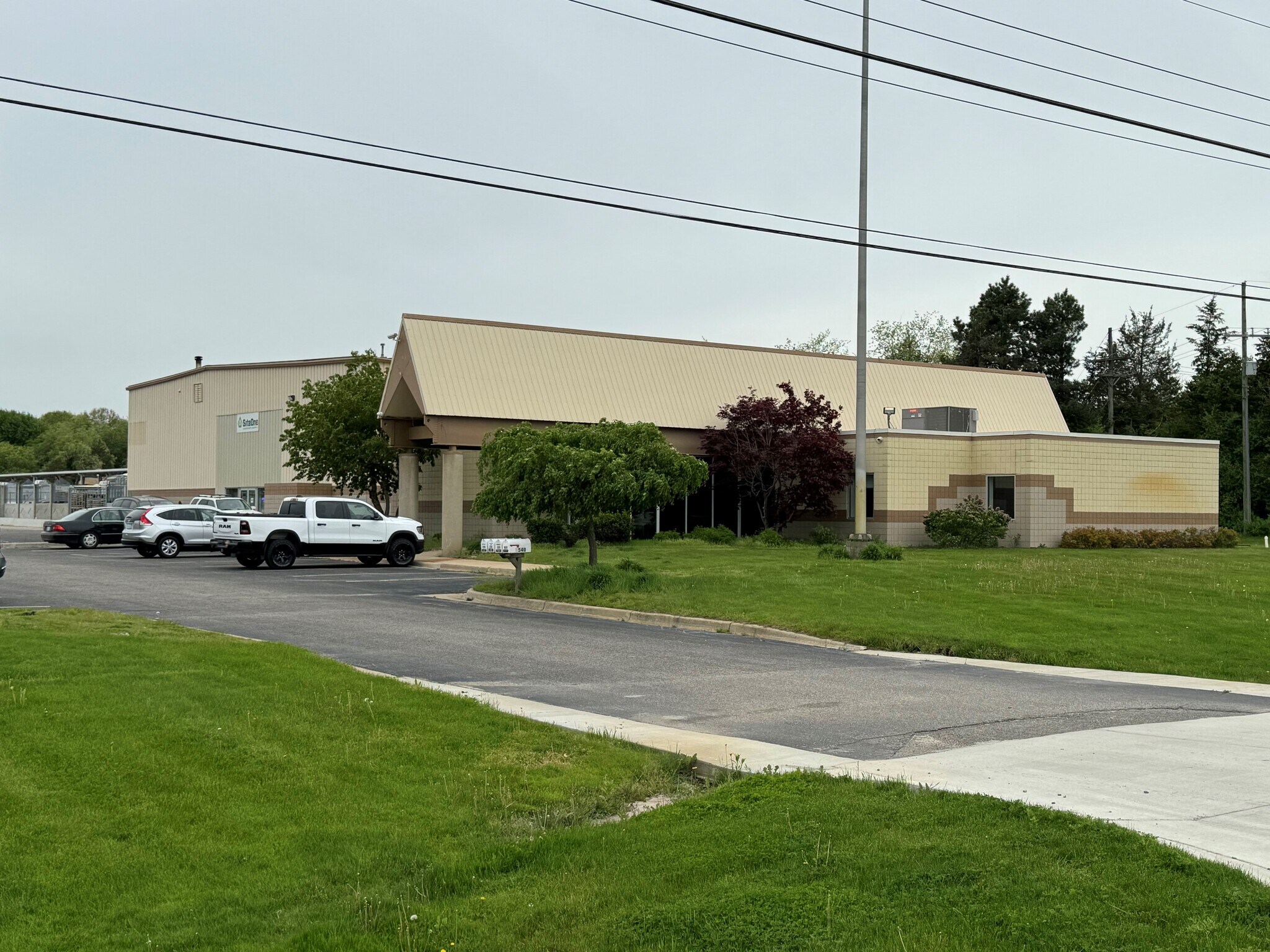 7540 Whitmore Lake Rd, Brighton, MI for sale Building Photo- Image 1 of 1