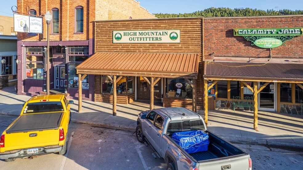 516 Mount Rushmore Rd, Custer, SD for sale - Primary Photo - Image 1 of 1