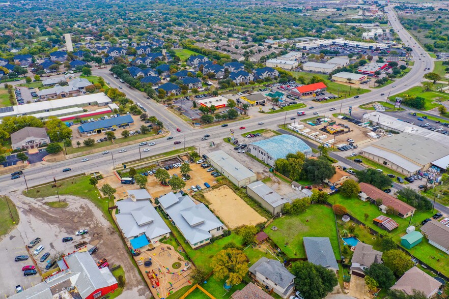 2415 W Pecan St, Pflugerville, TX for sale - Building Photo - Image 1 of 1