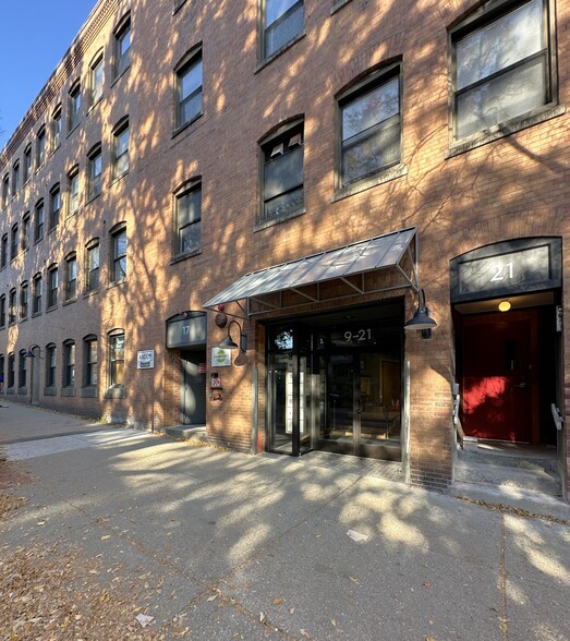 9-21 Station St, Brookline, MA for lease - Building Photo - Image 1 of 12