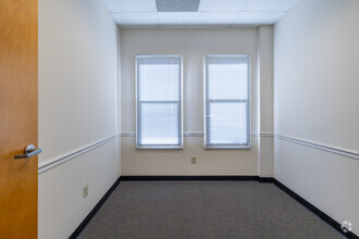 903 Sheehy Dr, Horsham, PA for lease Interior Photo- Image 1 of 8