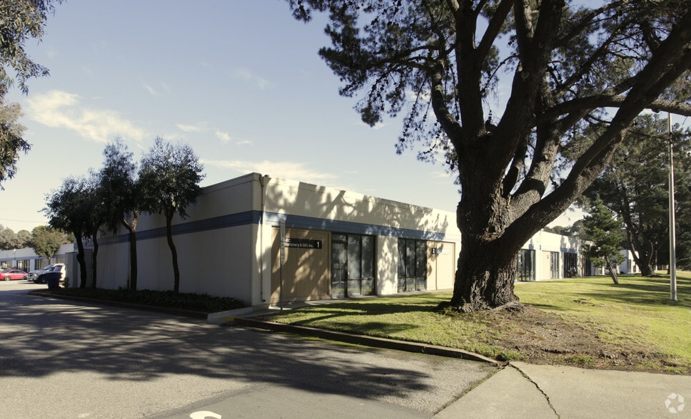 200 Valley Dr, Brisbane, CA for sale - Primary Photo - Image 1 of 19