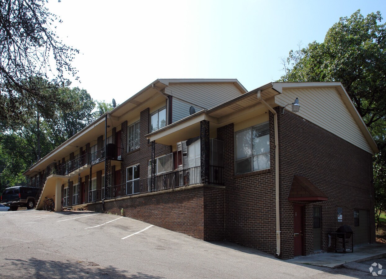 2249 Green Springs Hwy, Birmingham, AL 35205