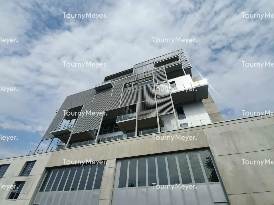 Office in Lorient for lease Building Photo- Image 1 of 7