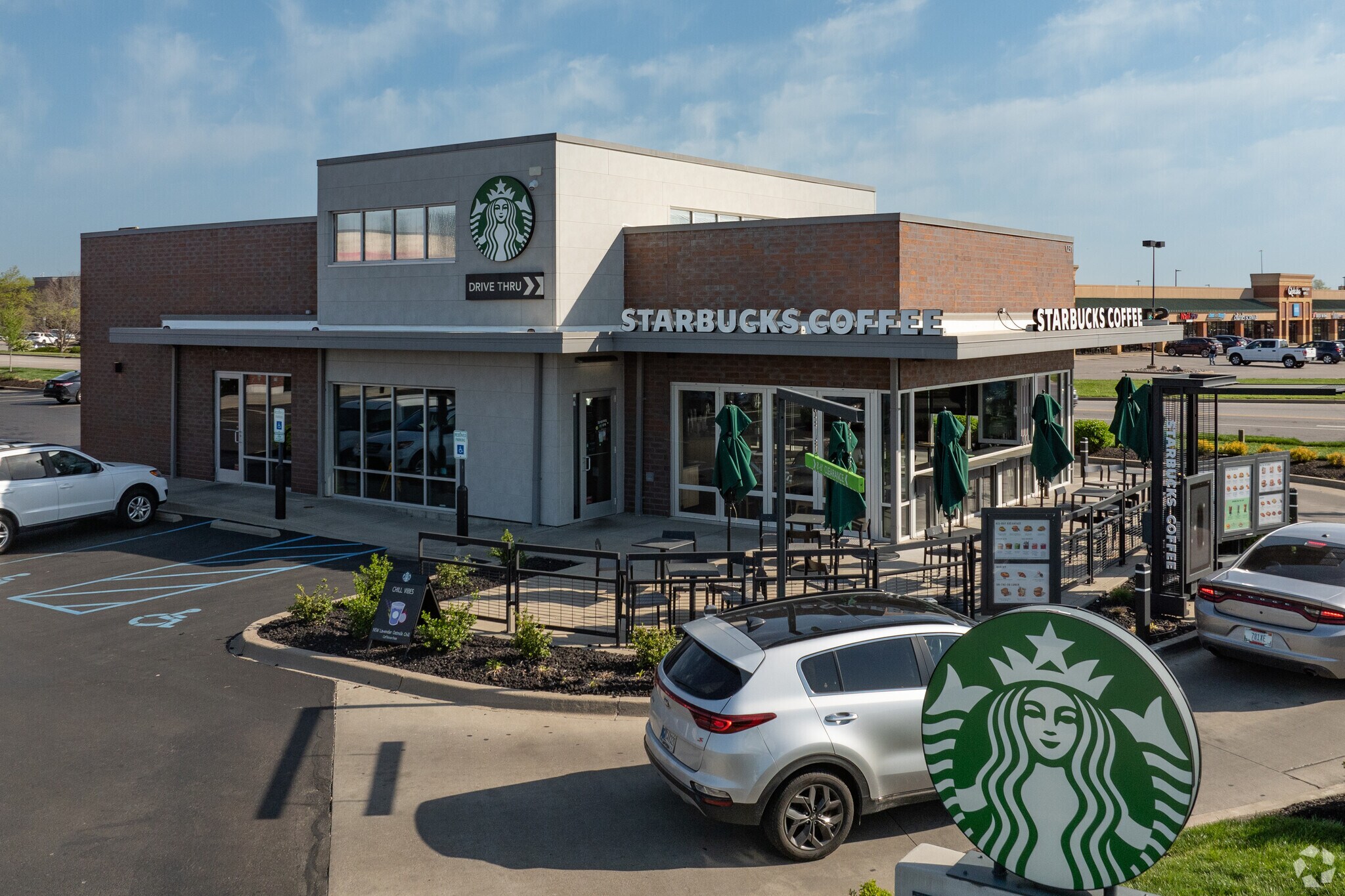 1231 Veterans Pky, Clarksville, IN for sale Primary Photo- Image 1 of 1