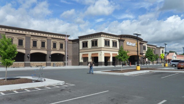 214 Northside Dr, Bennington, VT for sale - Primary Photo - Image 1 of 1