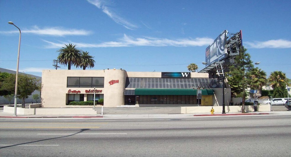 1001 N Vermont Ave, Los Angeles, CA for lease - Primary Photo - Image 3 of 3