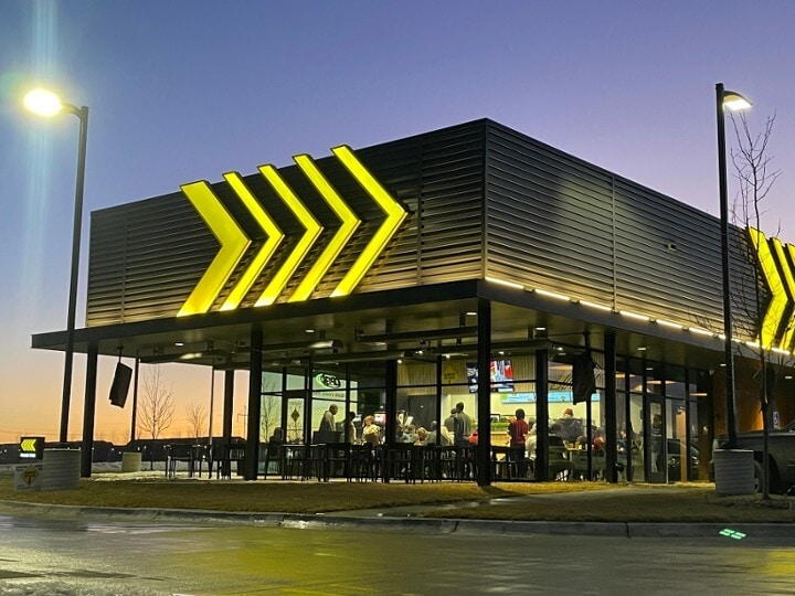 18308 Evans St, Elkhorn, NE for sale - Building Photo - Image 2 of 4