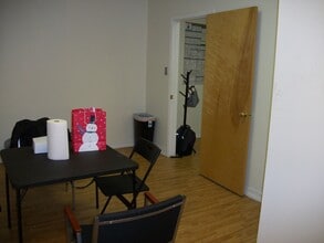 253 S Washington Ave, Bergenfield, NJ for lease Interior Photo- Image 1 of 8