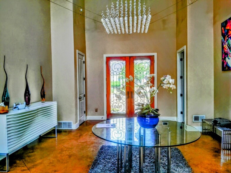 120 Founders Ln, Memphis, TN for sale - Building Photo - Image 2 of 24