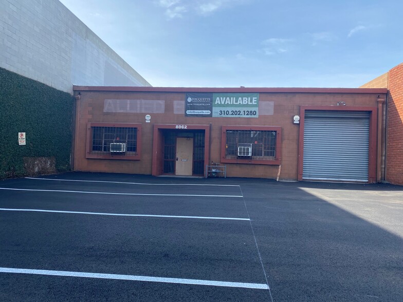 8962 Ellis Ave, Los Angeles, CA for lease - Building Photo - Image 1 of 4