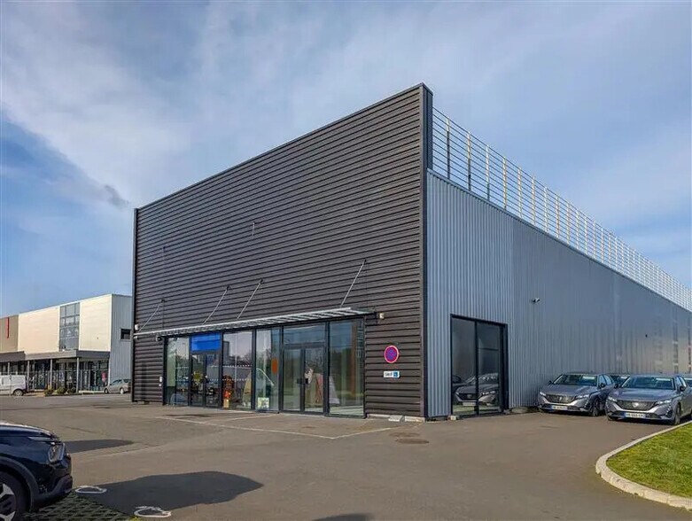 Retail in Saint-Brieuc for lease - Building Photo - Image 3 of 6