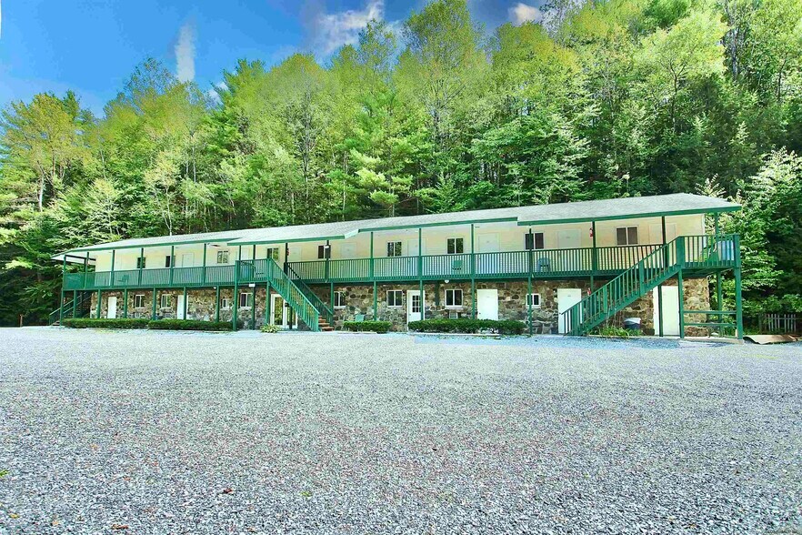 45 Gage Rd, Lake George, NY for sale - Building Photo - Image 1 of 1