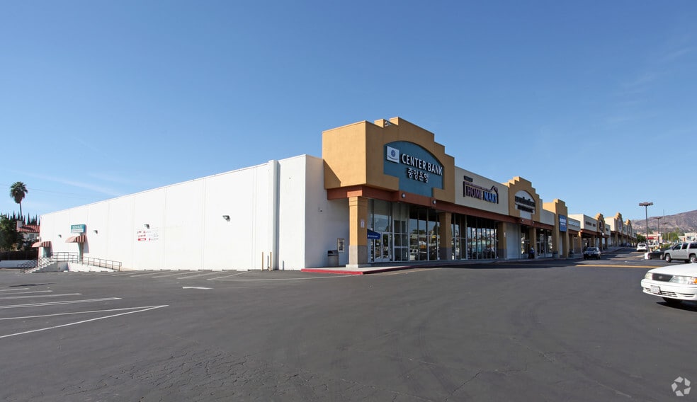 10141-10231 Reseda Blvd, Northridge, CA for lease - Building Photo - Image 2 of 7