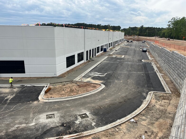 11724 Green Level Church Rd, Cary, NC for lease - Building Photo - Image 3 of 9