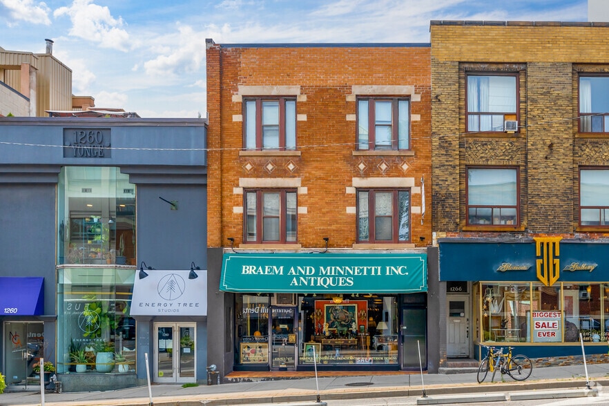 1262 Yonge St, Toronto, ON for lease - Primary Photo - Image 1 of 6