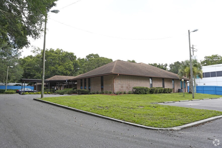 908 S Parsons Ave, Brandon, FL for sale - Primary Photo - Image 1 of 1