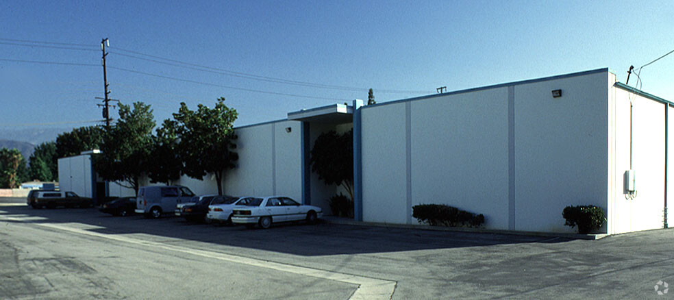 802-852 E Edna Pl, Covina, CA for lease - Building Photo - Image 3 of 25