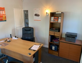 186 Meadow Head, Sheffield for lease Interior Photo- Image 2 of 3