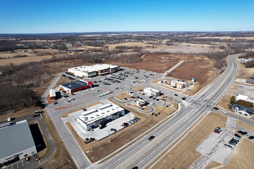 Smithville Marketplace Highway 169, Smithville, MO 64089 Land for