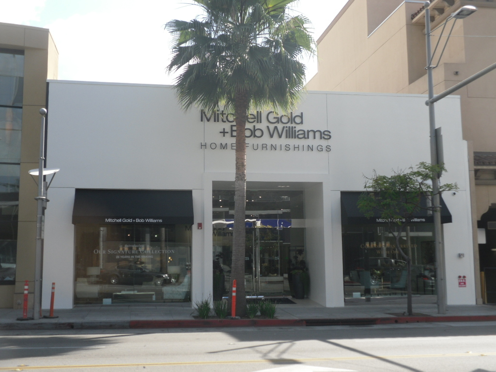 242-246 N Beverly Dr, Beverly Hills, CA for lease Building Photo- Image 1 of 2