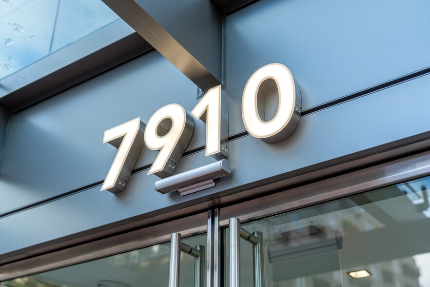 7910 Woodmont Ave, Bethesda, MD for lease - Building Photo - Image 2 of 16