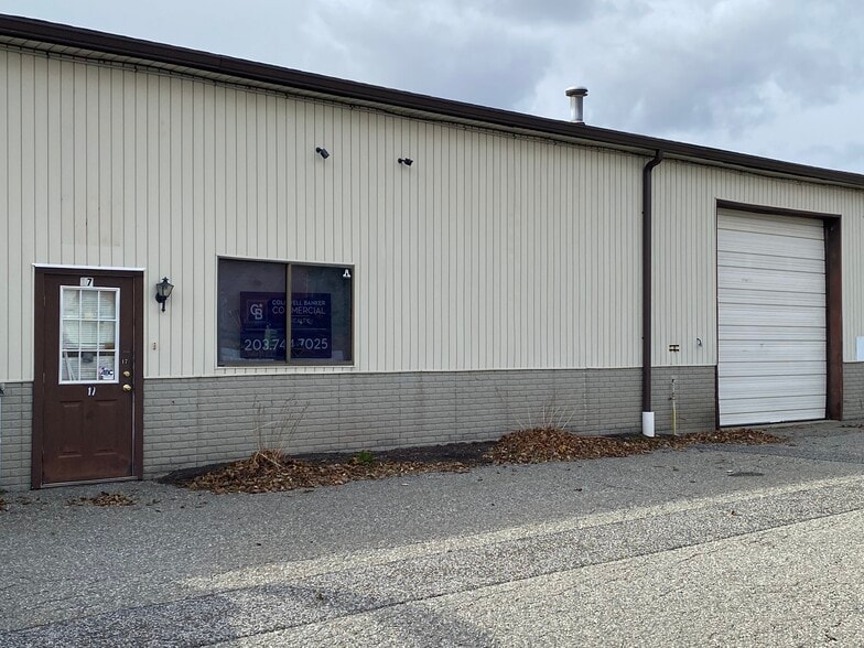 180 Sunny Valley Rd, New Milford, CT for lease - Building Photo - Image 2 of 21