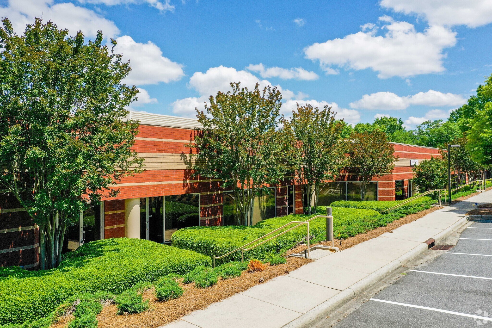 9129 MONROE Rd, Charlotte, NC 28270 Office for Lease