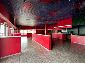 2280-2310 SE Mission St, Salem, OR for lease Interior Photo- Image 2 of 6