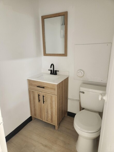 5120 NE Antioch Rd, Kansas City, MO for lease - Interior Photo - Image 3 of 4