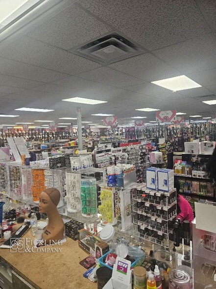 3627 Mercer University Dr, Macon-Bibb, GA for lease - Interior Photo - Image 3 of 9