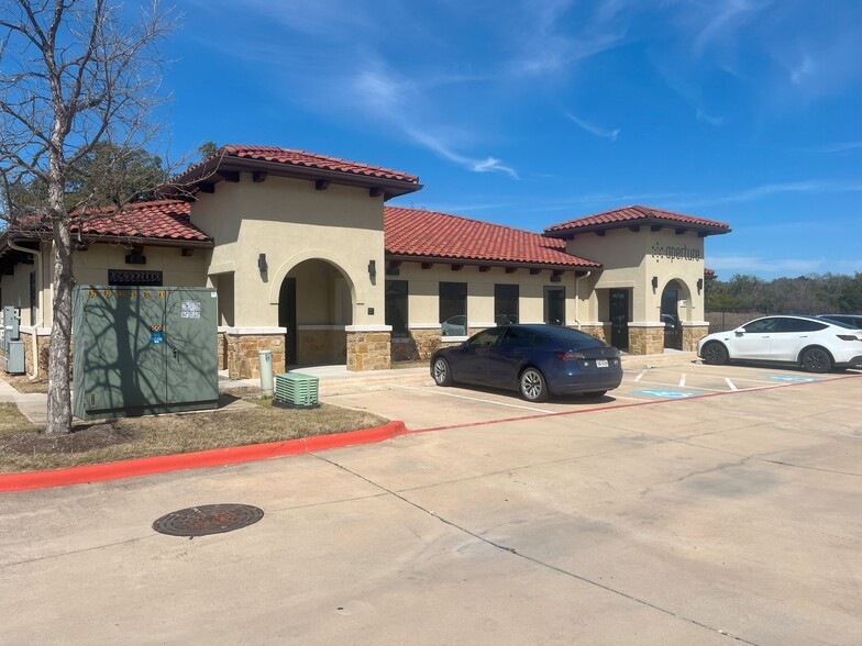 13625 Ronald Reagan Blvd, Cedar Park, TX for lease - Building Photo - Image 1 of 39