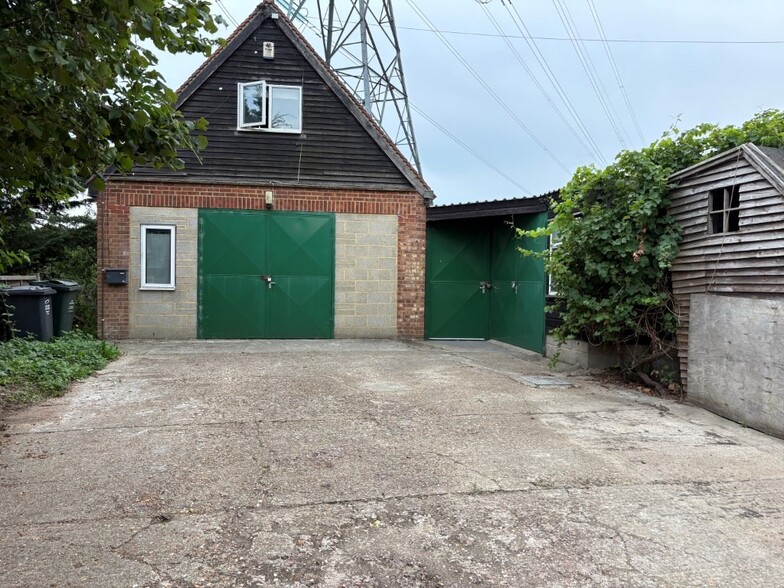 Unit 2, 100 Whitehill Rd, Southfleet for lease - Primary Photo - Image 1 of 4