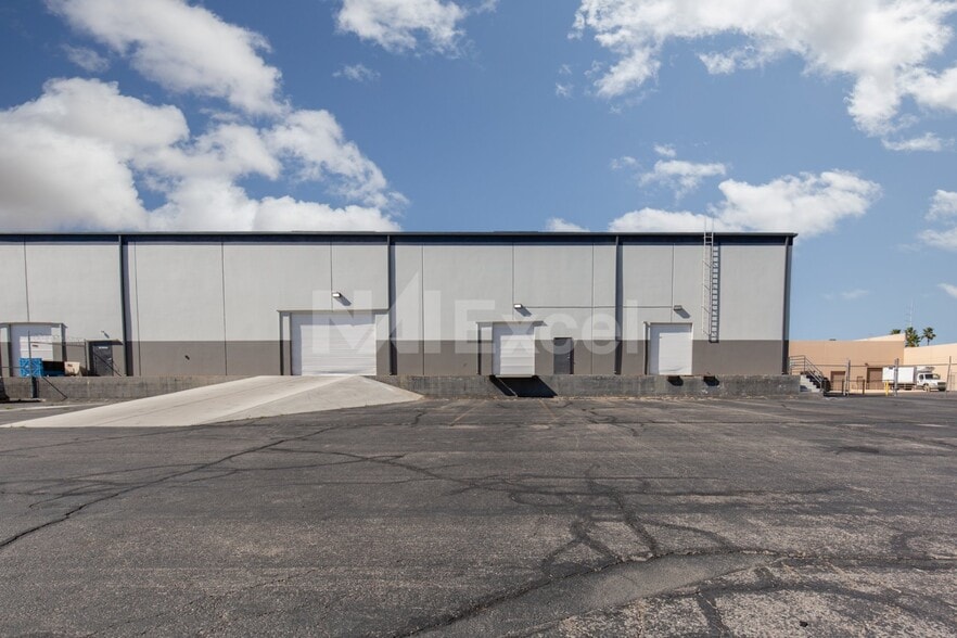 6160 Stevenson Way, Las Vegas, NV for lease - Building Photo - Image 3 of 15