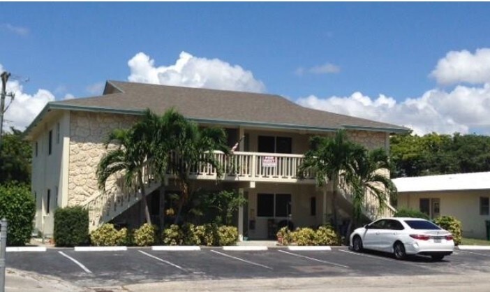 4731 NE 21st Ter, Lighthouse Point, FL for sale - Primary Photo - Image 1 of 1