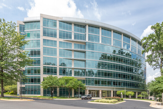 More details for 3120 Fairview Park Dr, Falls Church, VA - Office for Lease