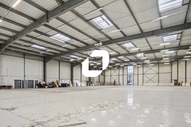 Office in Le Mesnil-Amelot for lease - Interior Photo - Image 3 of 27