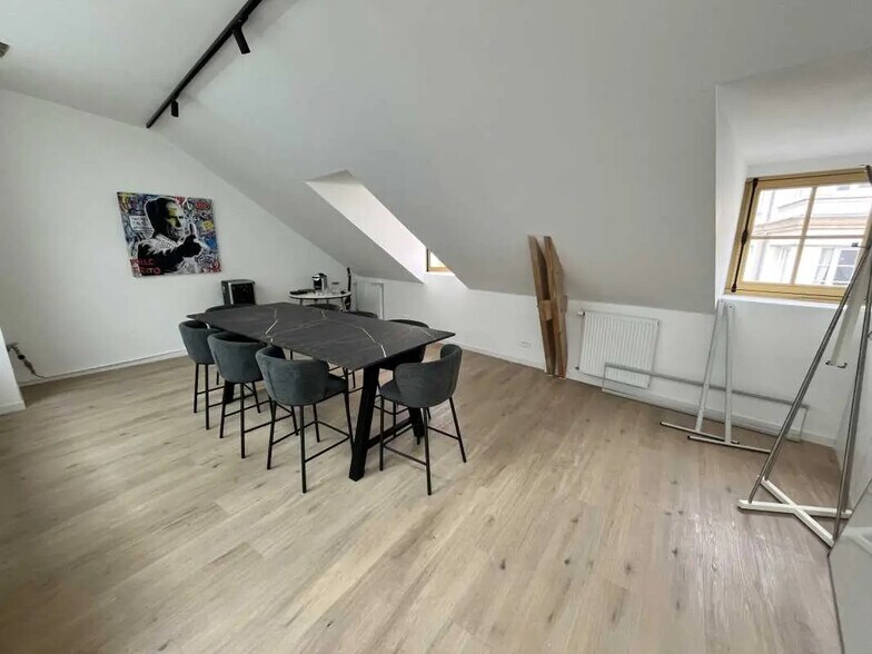 Office in Rennes for lease - Building Photo - Image 3 of 7