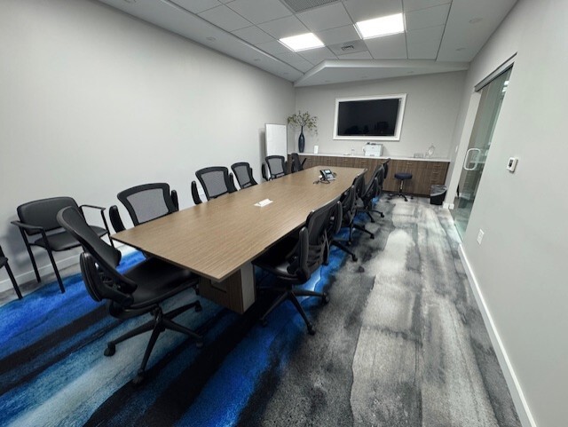 2006 N Church St, Greensboro, NC for lease Building Photo- Image 1 of 12