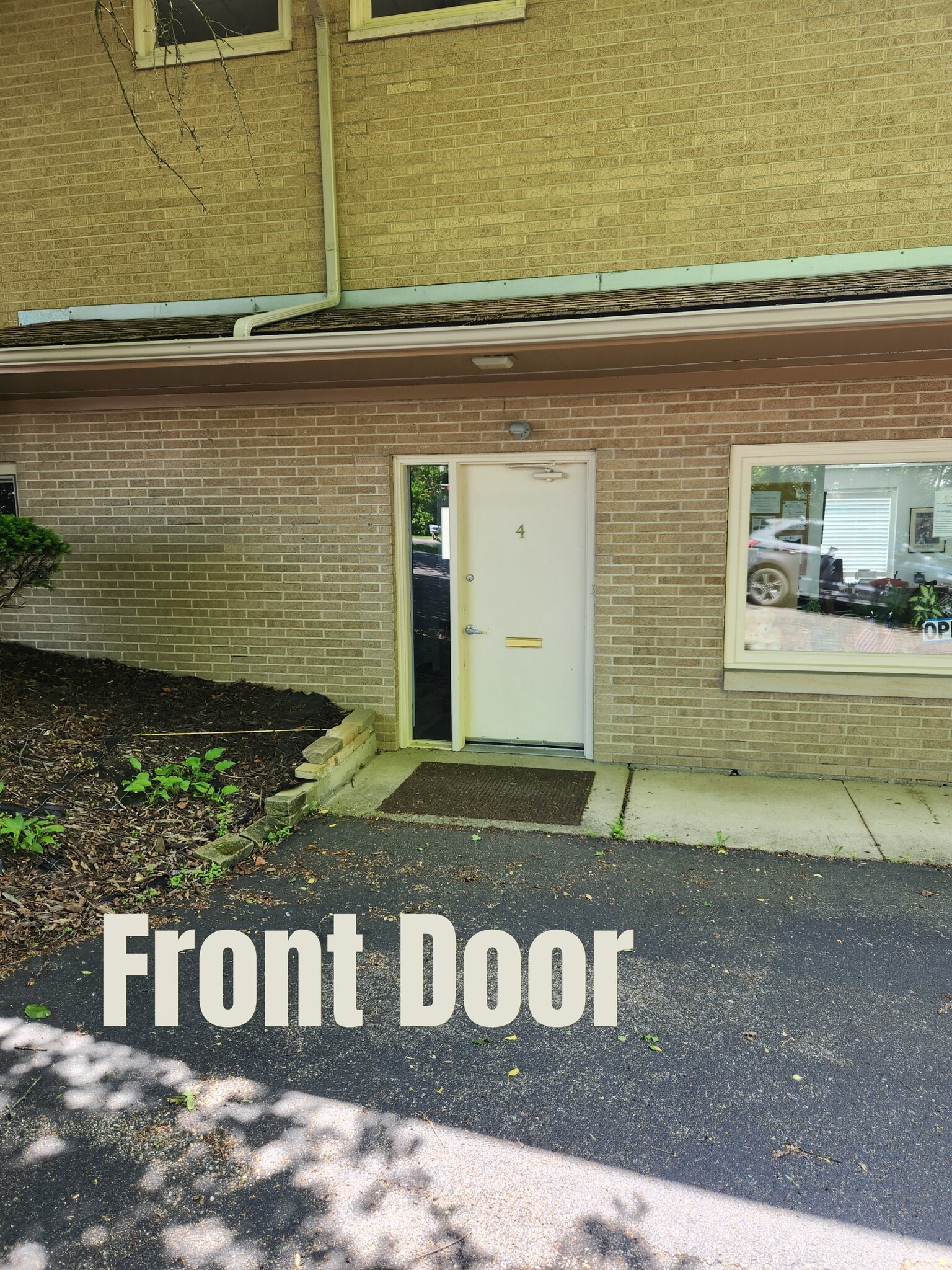 812 Coshocton Ave, Mount Vernon, OH for lease Building Photo- Image 1 of 11