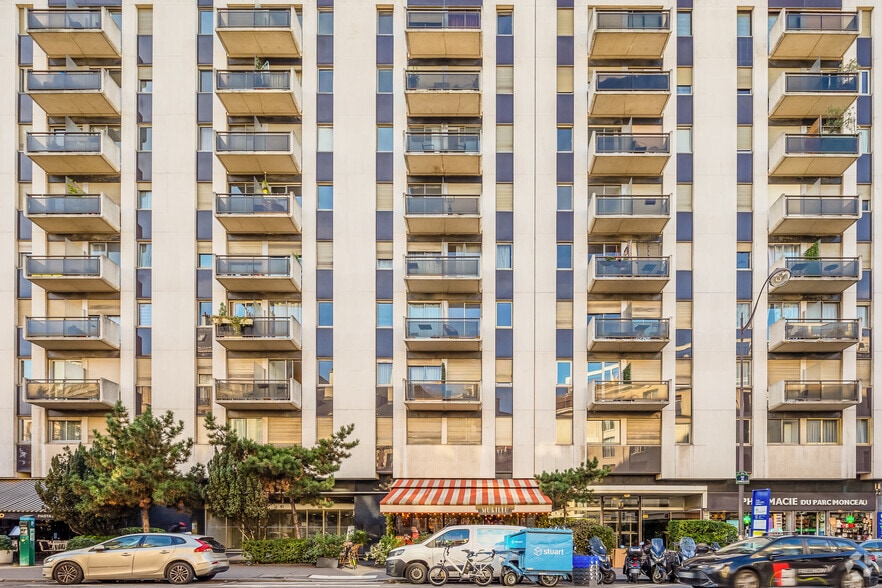 Office in 59-65 Rue De Courcelles, Paris for lease - Building Photo - Image 3 of 3