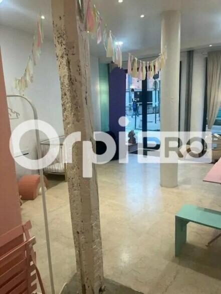 Office in Limoges for lease - Building Photo - Image 2 of 5