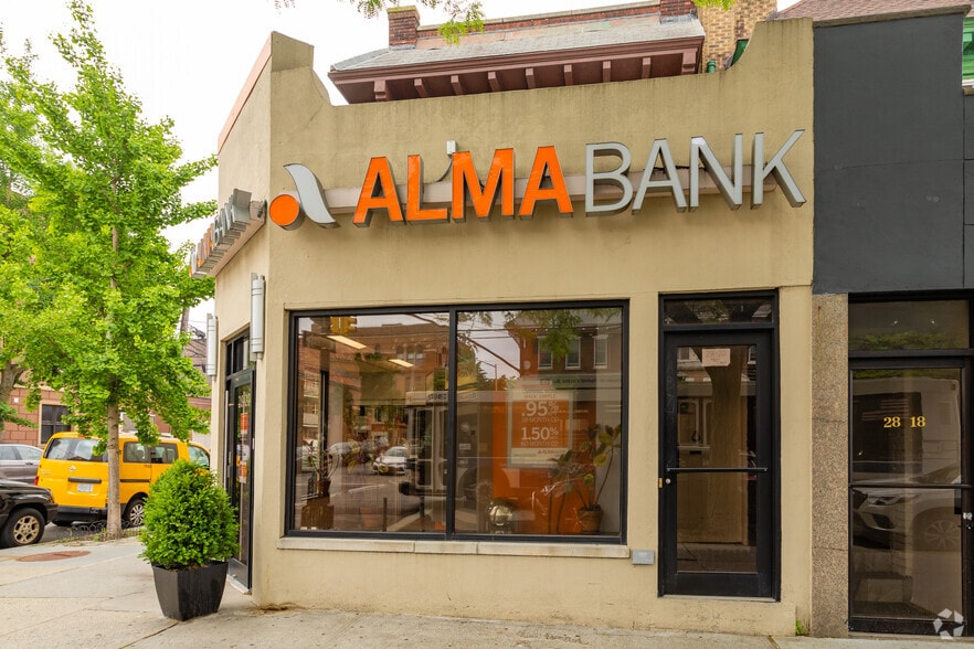 2820 Ditmars Blvd, Astoria, NY for lease - Building Photo - Image 2 of 3