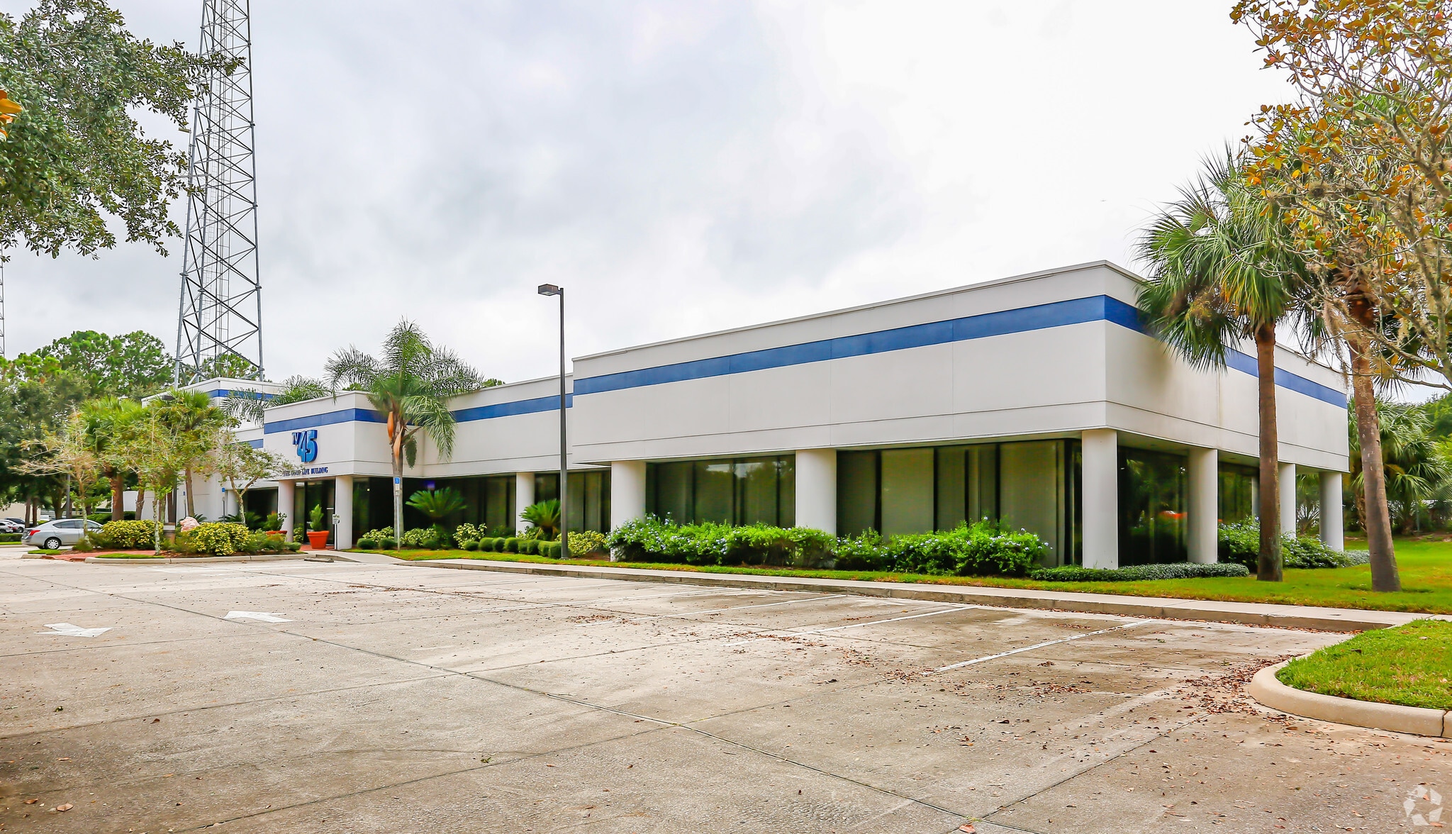 31 Skyline Dr, Lake Mary, FL for lease Primary Photo- Image 1 of 12