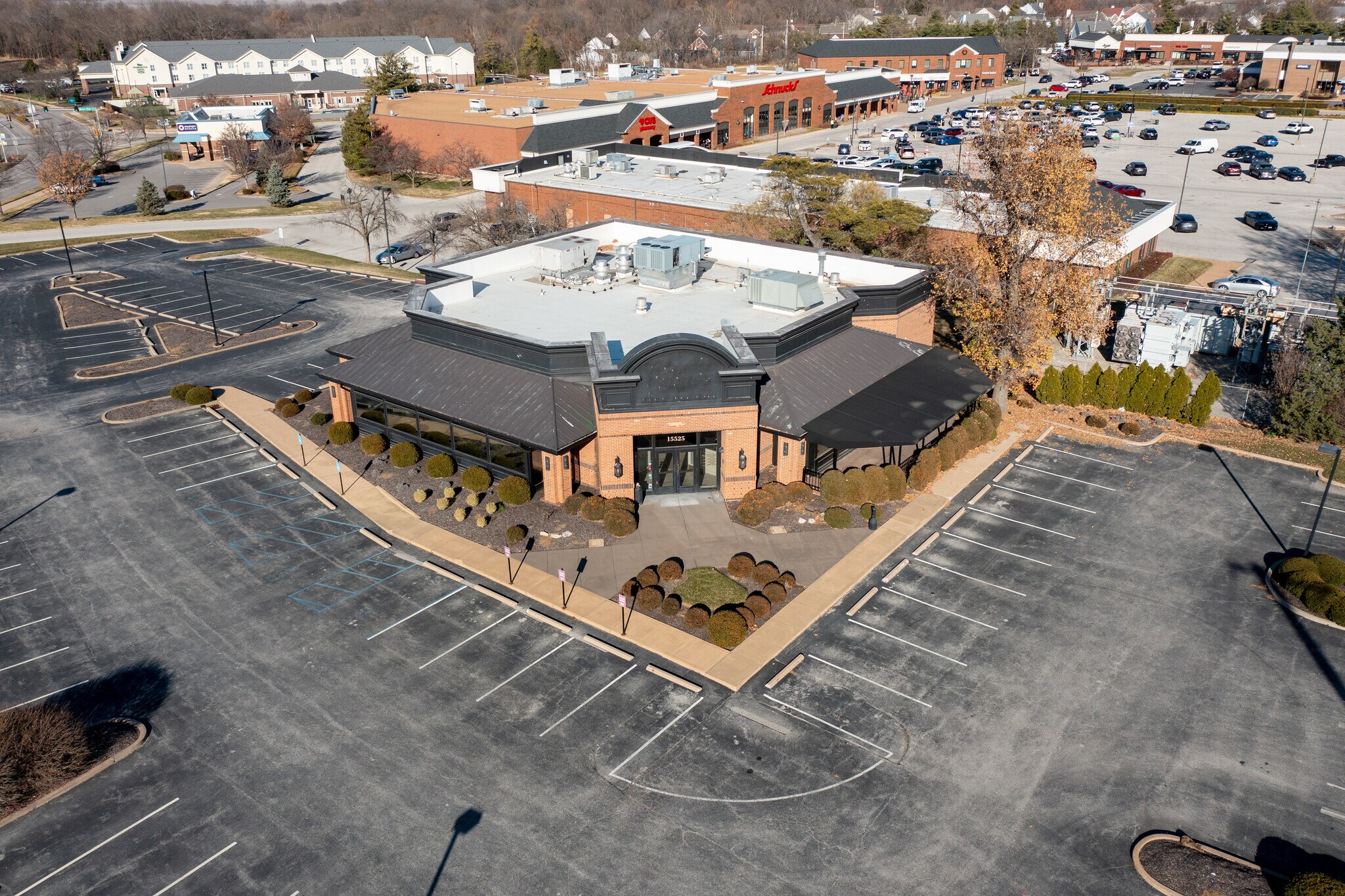 111187 Hilltown Village Ctr, Chesterfield, MO 63017 Hilltown Village